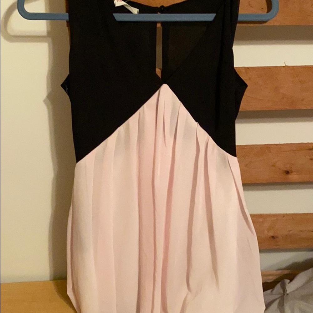 Dress - Picture 2 of 5